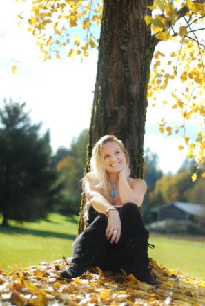 Tawnya Love ad photo 3